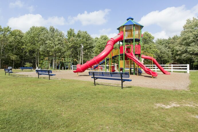 Imagen general del Hotel Jellystone Park&trade; at Birchwood Acres. Foto 11