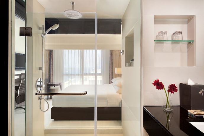 Imagen de la habitación del Hotel Jen Malé. Foto 11