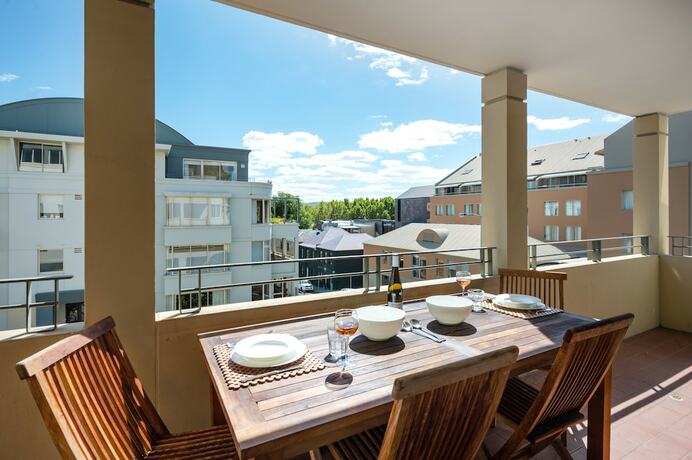Imagen general del Hotel Jenatt Apartments Salamanca. Foto 12