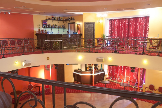 Imagen de los interiores del Hotel Jenavi Club. Foto 13