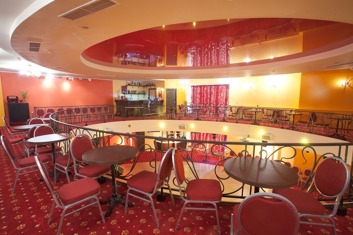 Imagen de los interiores del Hotel Jenavi Club. Foto 16