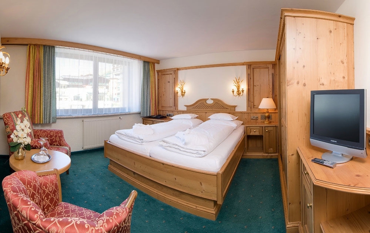 Imagen de la habitación del Hotel Jenewein. Foto 5