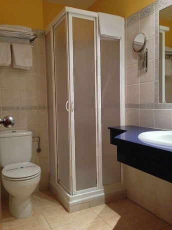 Imagen general del Hotel Jeni. Foto 2