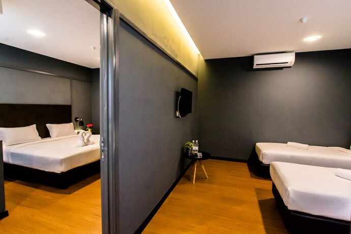 Imagen de la habitación del Hotel Jenjarom Boutique. Foto 30