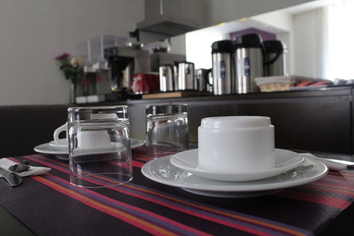 Imagen del bar/restaurante del Hotel Jenner. Foto 4