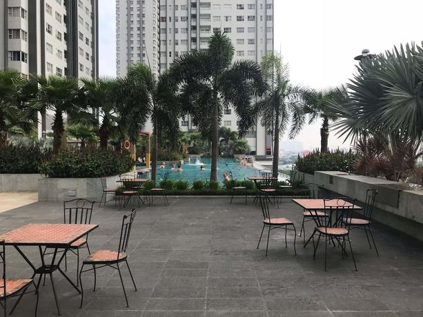 Imagen de la piscina del Hotel Jenny\'s Home in Sunrise City Building W3. Foto 20