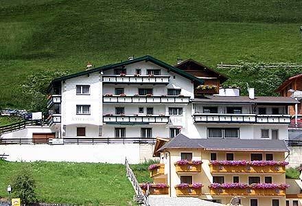 Imagen de los exteriores del Hotel Jennys Huamatl. Foto 7