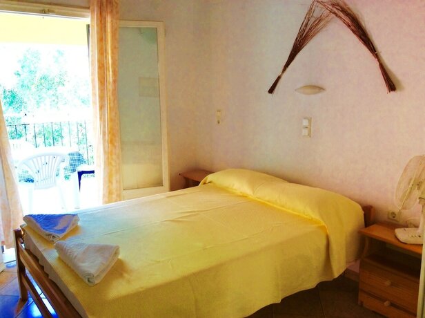 Imagen de la habitación del Hotel Jenny\'s Studios. Foto 17