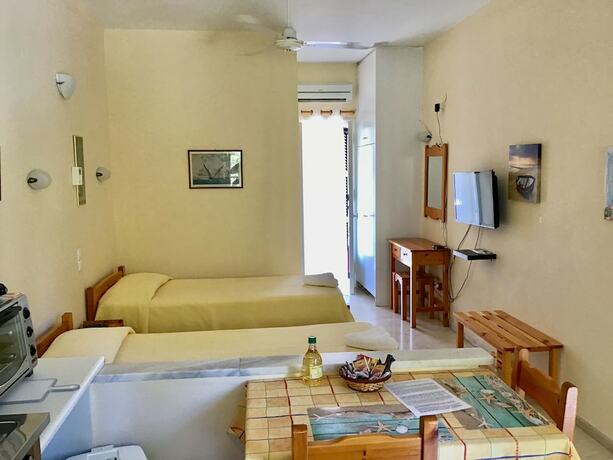 Imagen general del Hotel Jenny\'s Studios. Foto 5