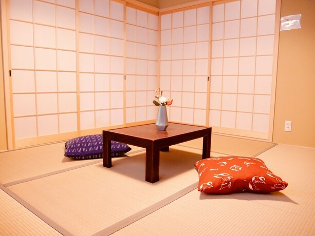 Imagen de la habitación del Hotel Jen's House Osaka. Foto 35