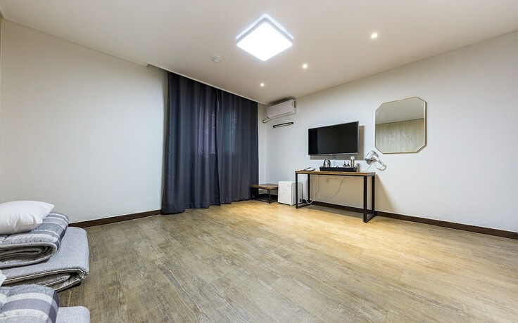 Imagen general del Hotel Jeongju Ochang Bom. Foto 8