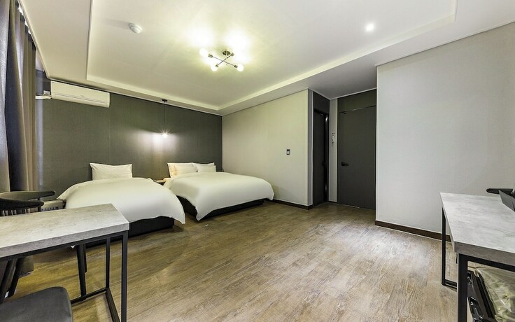 Imagen de la habitación del Hotel Jeongju Ochang Bom. Foto 15