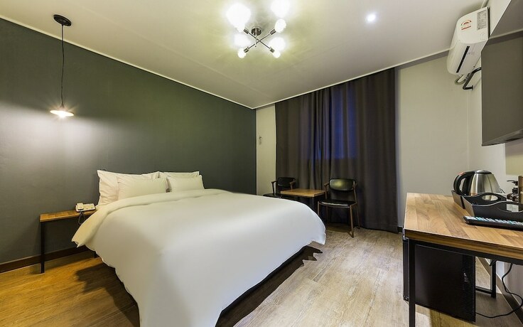 Imagen de la habitación del Hotel Jeongju Ochang Bom. Foto 21