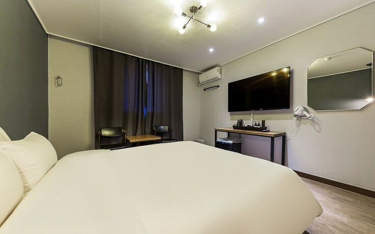 Imagen de la habitación del Hotel Jeongju Ochang Bom. Foto 22