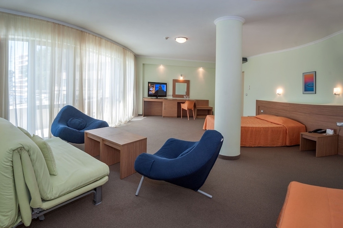 Imagen de la habitación del Hotel Jeravi. Foto 4