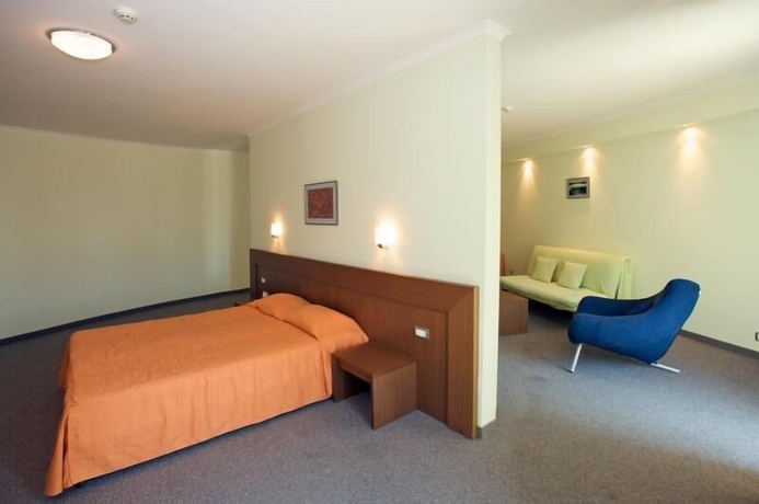 Imagen de la habitación del Hotel Jeravi. Foto 10