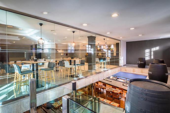 Imagen del bar/restaurante del Hotel Jerez Centro. Foto 4