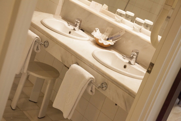 Imagen de la habitación del Hotel Jerez and Spa. Foto 2