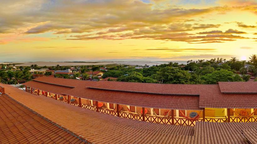 Imagen de los exteriores del Hotel Jeri. Foto 6