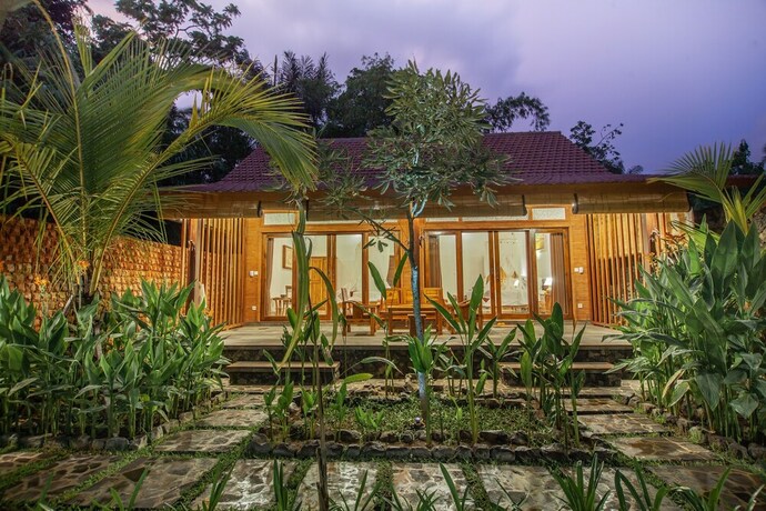 Imagen de la habitación del Hotel Jero Sebali Villa. Foto 16