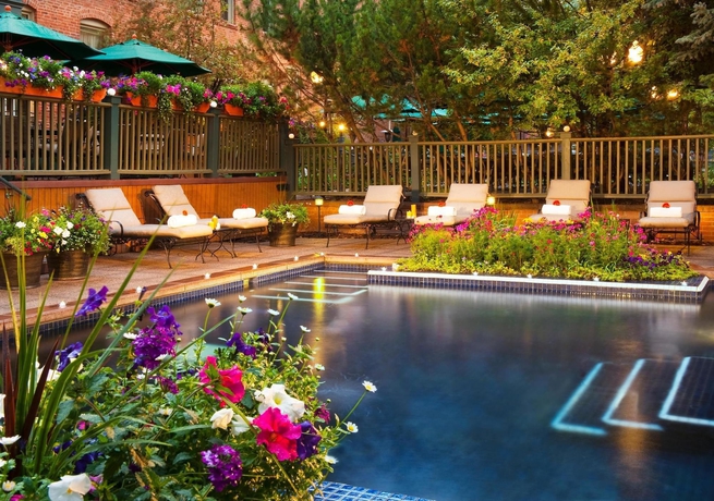 Imagen de la piscina del Hotel Jerome, Auberge Resorts Collection. Foto 15