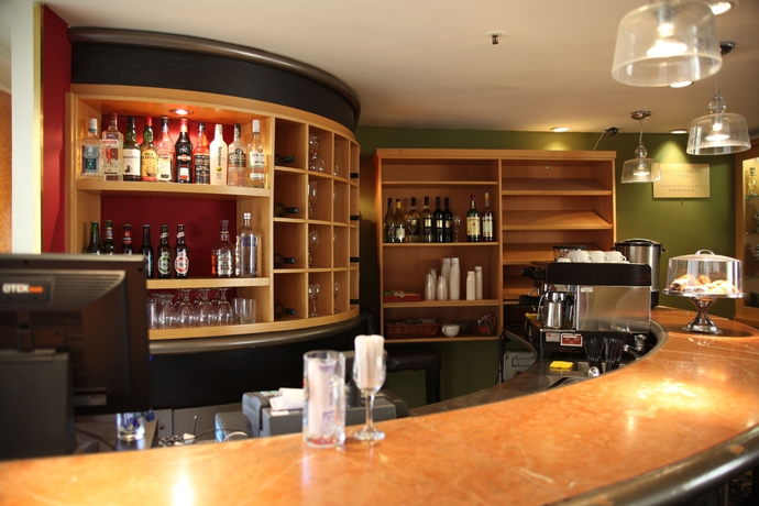 Imagen del bar/restaurante del Hotel Jerusalem Gardens. Foto 3