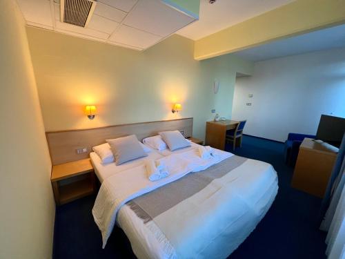 Imagen general del Hotel Jeruzalem. Foto 4