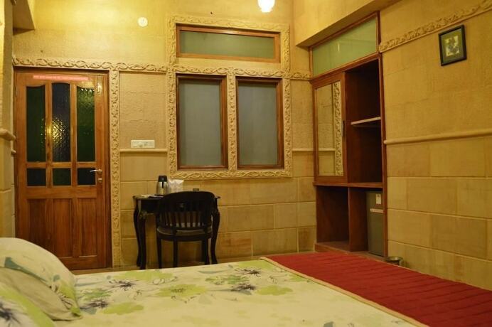 Imagen de la habitación del Hotel Jessulkot. Foto 17