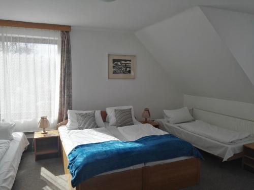 Imagen general del Hotel Jestř&aacute;b&iacute;. Foto 3