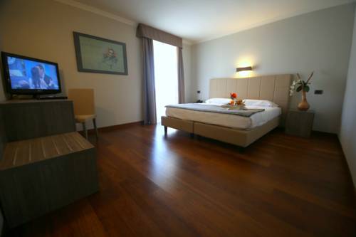 Imagen de la habitación del Hotel Jet, Aeropuerto de Tur&iacute;n-Caselle. Foto 2
