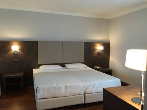 Imagen de la habitación del Hotel Jet, Aeropuerto de Tur&iacute;n-Caselle. Foto 3