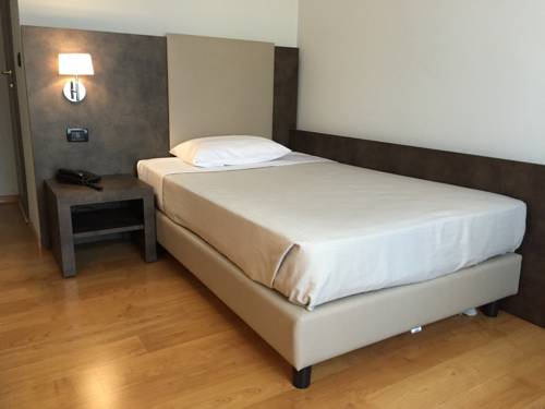 Imagen de la habitación del Hotel Jet, Aeropuerto de Tur&iacute;n-Caselle. Foto 5
