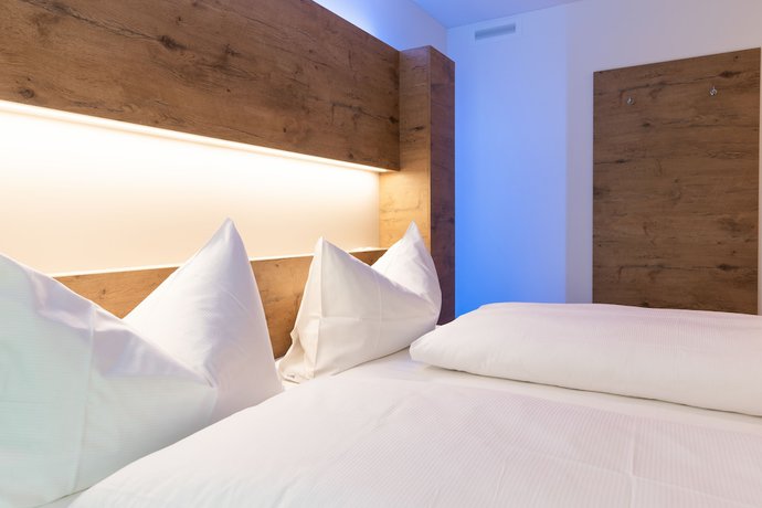 Imagen de la habitación del Hotel Jet Zurich Airport. Foto 12