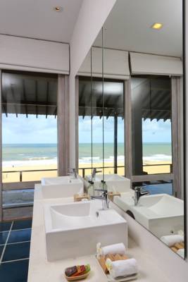 Imagen general del Hotel Jetwing Blue. Foto 4