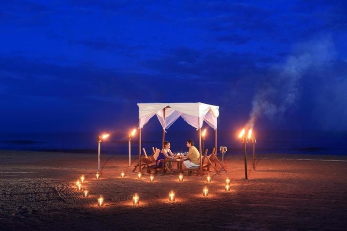 Imagen de los exteriores del Hotel Jetwing Sea. Foto 6