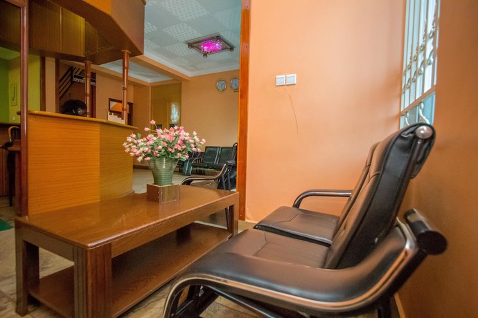 Imagen de los interiores del Hotel Jevine. Foto 19
