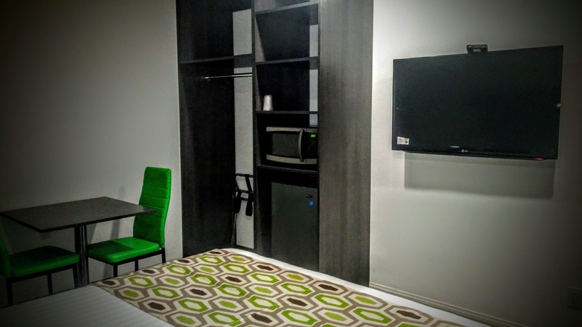 Imagen de la habitación del Hotel Jewel City Inn. Foto 8