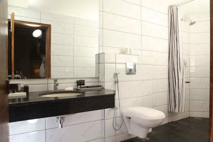Imagen de la habitación del Hotel Jewel. Foto 14