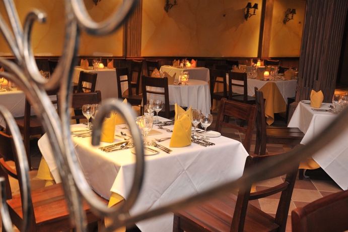 Imagen del bar/restaurante del Hotel Jewel Paradise Cove Adult Beach Resort and Spa &ndash; All Inclusive. Foto 4