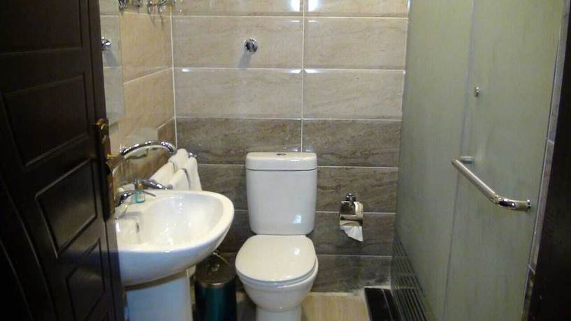 Imagen de la habitación del Hotel Jewel San Stefano. Foto 8