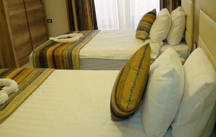 Imagen de la habitación del Hotel Jewel San Stefano. Foto 9