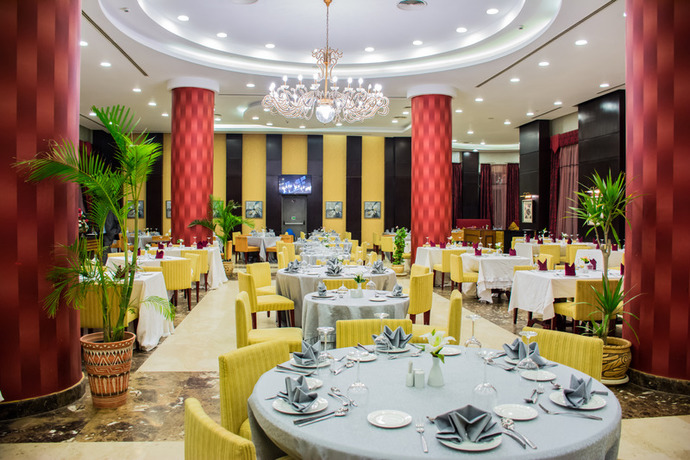 Imagen del bar/restaurante del Hotel Jewel Sports City and Aqua Park. Foto 15