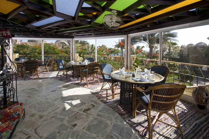 Imagen del bar/restaurante del Hotel Jewels Sahara Boutique Resort. Foto 4