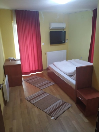 Imagen de la habitación del Hotel Jezero, Sarajevo. Foto 5
