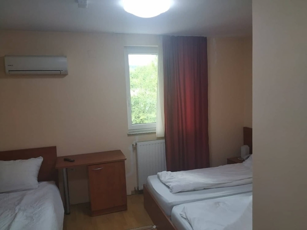Imagen de la habitación del Hotel Jezero, Sarajevo. Foto 13