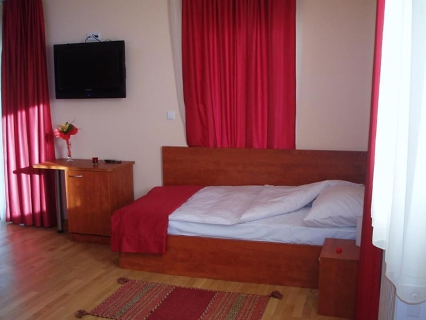 Imagen de la habitación del Hotel Jezero, Sarajevo. Foto 15