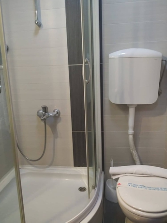 Imagen de la habitación del Hotel Jezero, Sarajevo. Foto 17