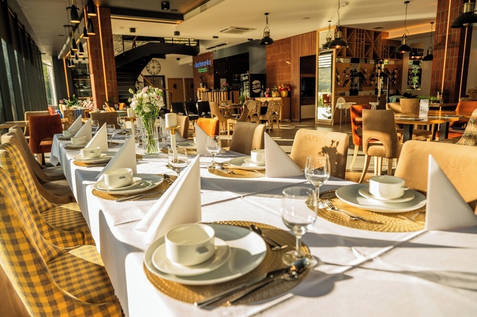 Imagen del bar/restaurante del Hotel Jezioranka. Foto 4