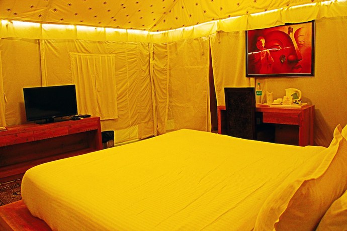 Imagen de la habitación del Hotel Jhansi. Foto 5