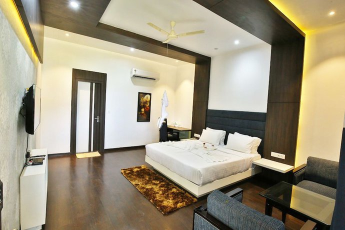 Imagen de la habitación del Hotel Jhansi. Foto 16